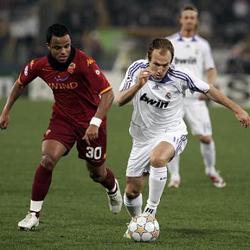 Robben en el partido del R. Madrid contra la Roma
