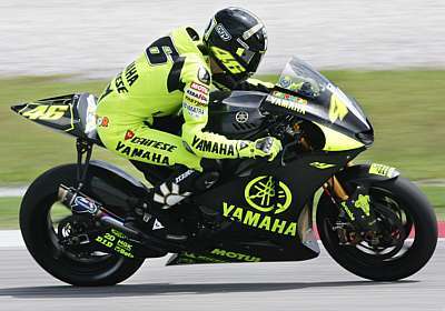 Rossi calienta motores