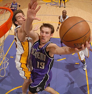 Gasol en la derrota de Lakers frente a Sacramento Kings