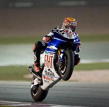 Jorge Lorenzo consigue la pole en Qatar