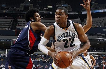Los Grizzlies caen derrotados frente a los Hawks