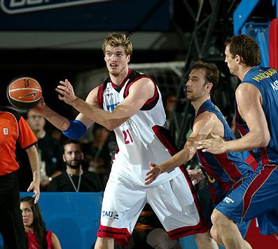 Tau y Barça disputan el tercer partido de la Final de la Liga ACB