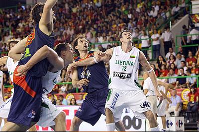 España vencio a Lituania en partido amistoso