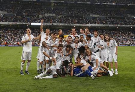 El Madrid, campeon de la Supercopa tras derrotar al Valencia
