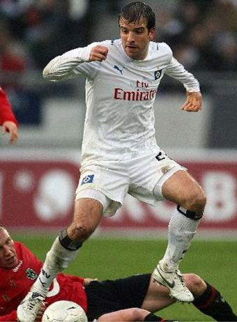 Rafael Van der Vaart deja el Hamburgo y ficha por el R. Madrid